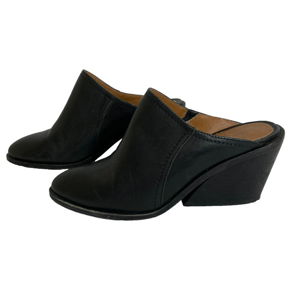 Women's 8.5 Frye Serena Mules Black Leather Wedge Sandals Shoes Western - Picture 2 of 10